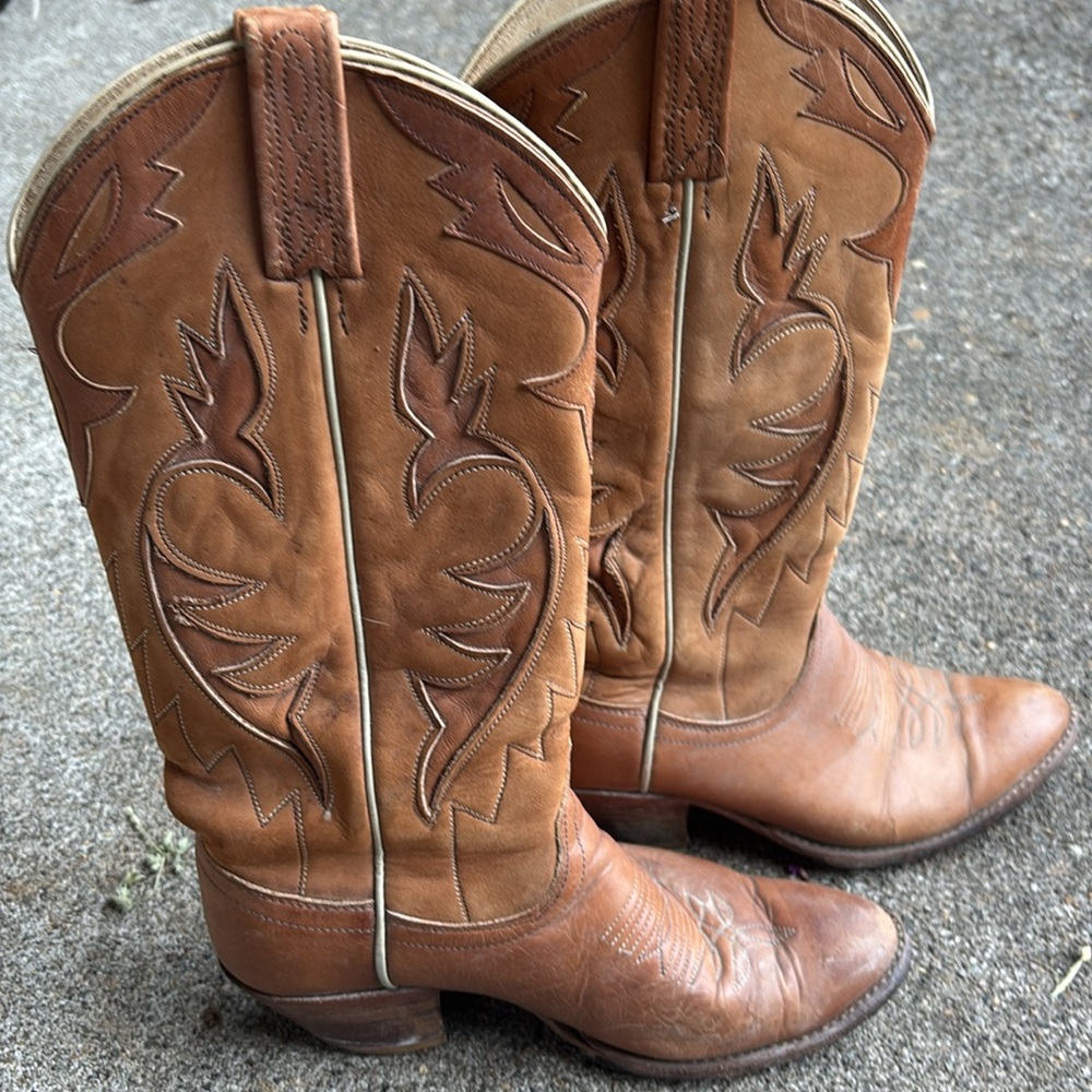 Leather cowboy boots